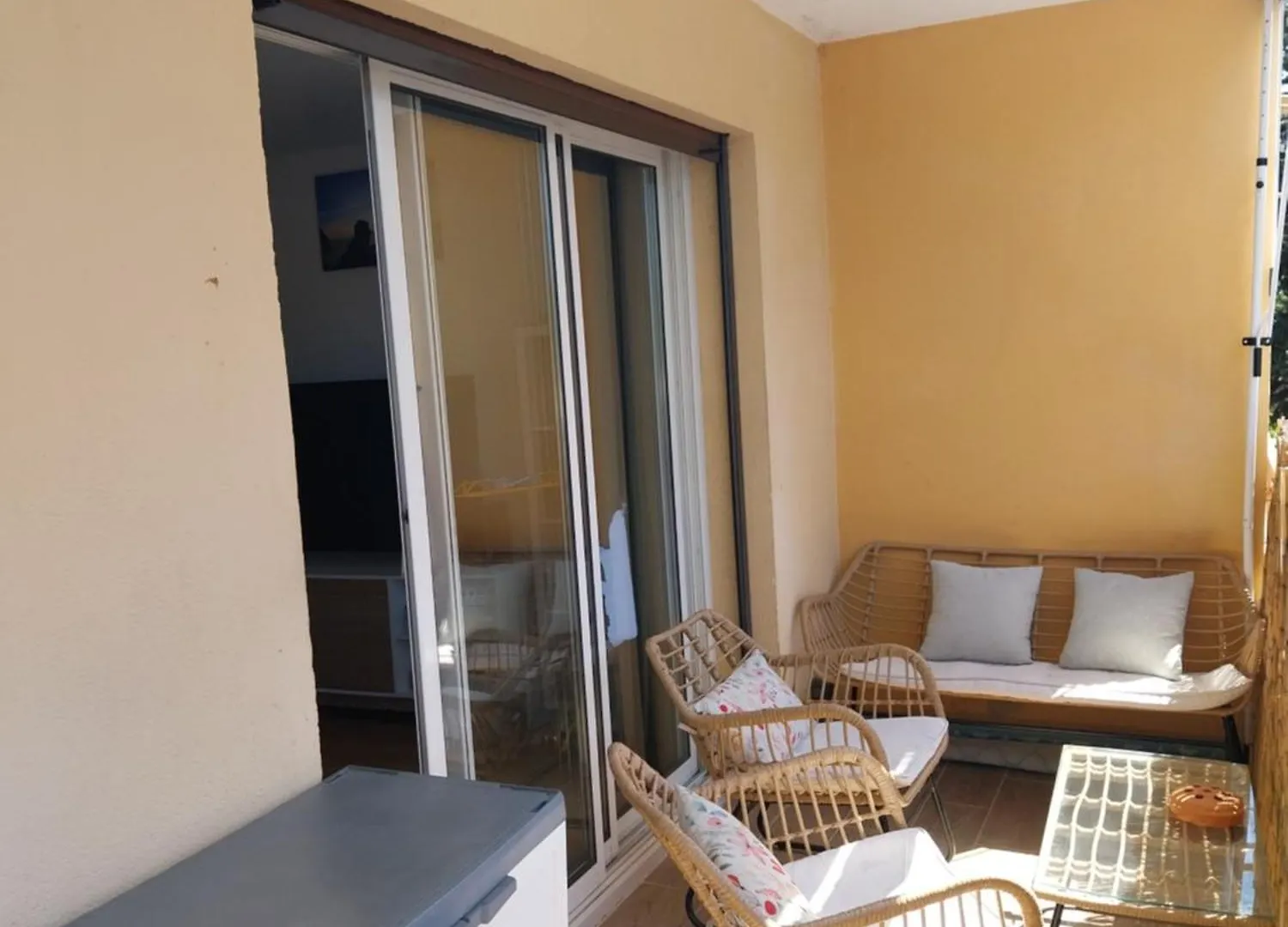 Appartement A 300M De La Plage Frejus Apartment